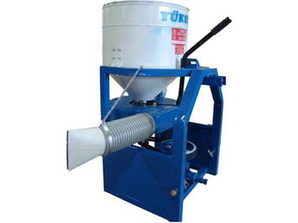 Bahecilikte toz atma makinesi    Kii ba yllk kazan: 120.035