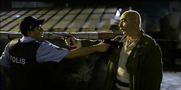 DAHASONRA DAMDA YRMEYE BALAR. POLSLER ONA ATE ETMEKTEDR VE MUSKA DA BOYNUNDA SALLANMAKTADIR.