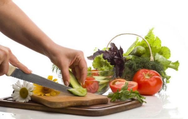 Sebze yemeklerini hazrlarken ekleyeceiniz svya miktarn 1 kg sebze iin 2 orba ka ya ile snrlandrabilirsiniz.