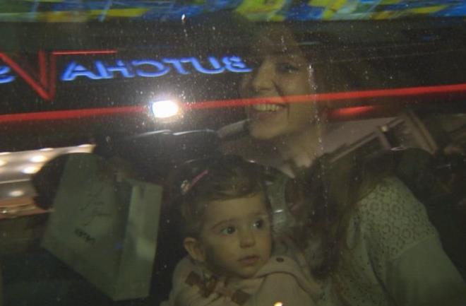 ��TE MAHSUN KIRMIZIG�L'�N KIZI LAV�N