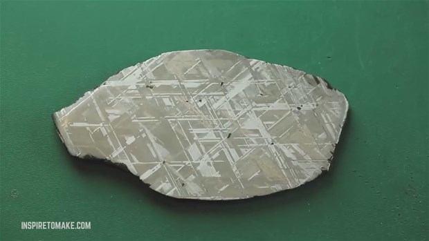 �nternette ilgin� aletlerle enteresan e�yalar yapan adam bu defa herkesi �a��rtt�.