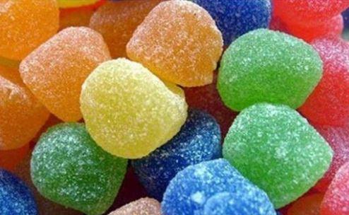 ��renme kabiliyetini zaafiyete u�ratt��� da ifade edilmektedir... Bu sebeple �ekerden uzak durmak gerekir.