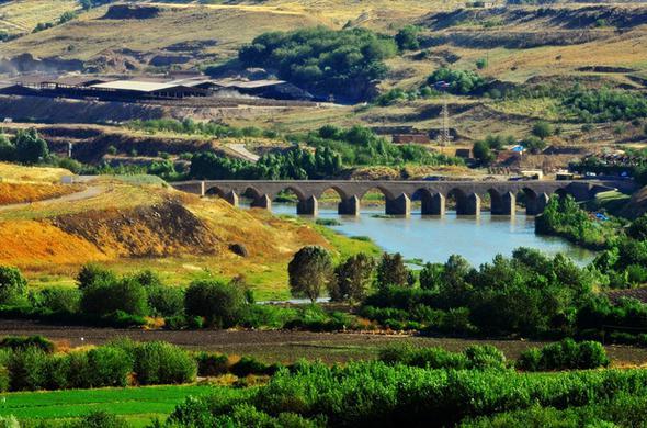 <p>Hakkari </p>  <p> </p>  <p> Ya� ortalamas�: 22,3</p>  <p> </p>  <p> Diyarbak�r </p>  <p> </p>  <p> Ya� ortalamas�: 22,8</p>  <p> </p>  <p> I�d�r </p>  <p> </p>  <p> Ya� ortalamas�: 24,4</p>  <p> </p>  <p> </p>