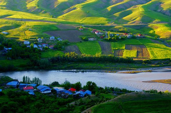 <p>Erzincan </p>  <p> </p>  <p> Ya� ortalamas�: 32,1</p>  <p> </p>  <p> Mersin </p>  <p> </p>  <p> Ya� ortalamas�: 32,3</p>  <p> </p>  <p> </p>