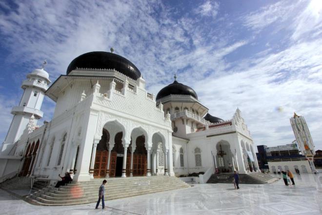 Caminin afet srasnda ok sayda kiinin hayatn kurtardna dikkati eken smail, "Tsunami olduunda ben evimdeydim. Evim 2 metrelik dalgalar nedeniyle yerle bir olurken, camimizde sadece kk atlaklar meydana geldi. Ayrca cemaat ile camiye snan ok sayda kii mucizevi bir ekilde hi yara almadan kurtuldu." diye konutu.