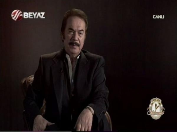 Orhan Gencebay: Bir gn kz istemeye gittik Sayn Babakan'la. Hatta "Vermezlerse karz" diye akalatk.