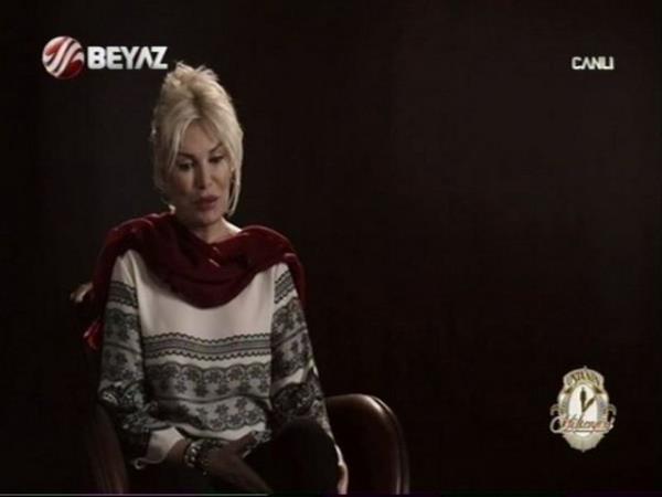Ajda Pekkan: Hanmefendi ve kzlar ile yurtd seyahatindeydik.