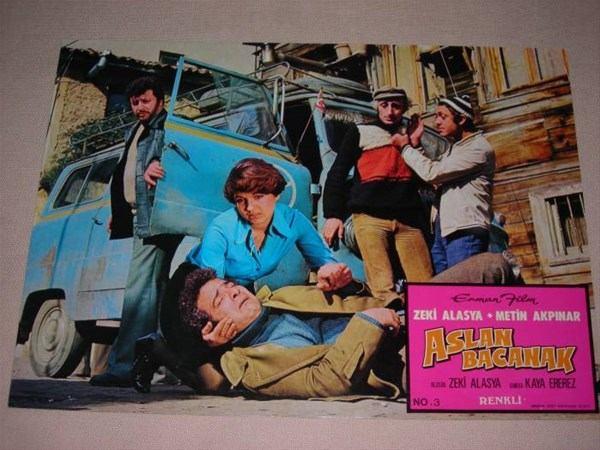 Beng, Boazii niversitesi Endstri Mhendislii Blm'nden mezun oldu.