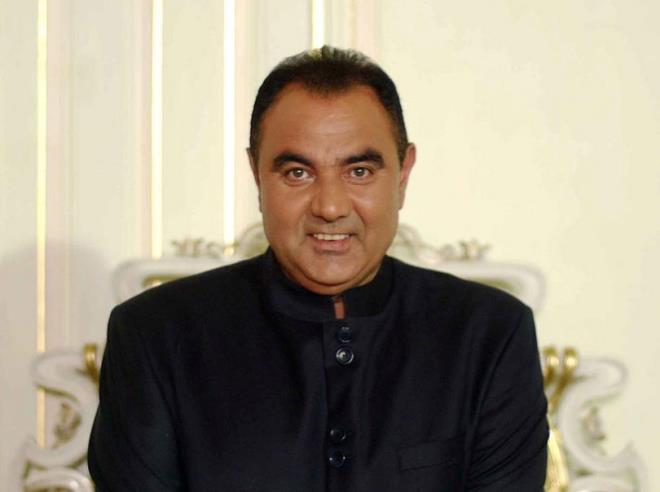 "Ben Sadettin Teksoy" cmlesiyle seyircinin hafzasna yerleen Teksoy, program boyunca kuaklar boyu unutulmayacak ilere imza att..