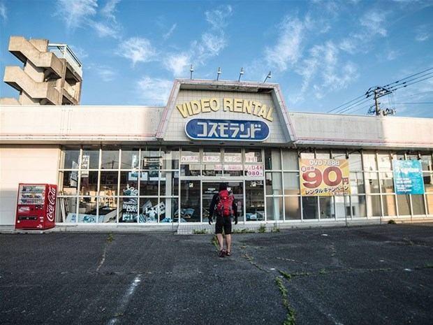 ehir boaltldndan beri buraya bilim insanlar haricinde kimse alnmyor.