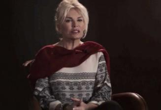 <b>Ajda Pekkan:</b>(Emine Erdoan ve kzlar) len yemei dnnde benimle olmak istedi hanmefendi ve kzlar. Yaln sesinizi merak ediyoruz. Bize ark syler misiniz?" dediler. O kadar keyifliydi ki o zaman. nallah yine karlarz.