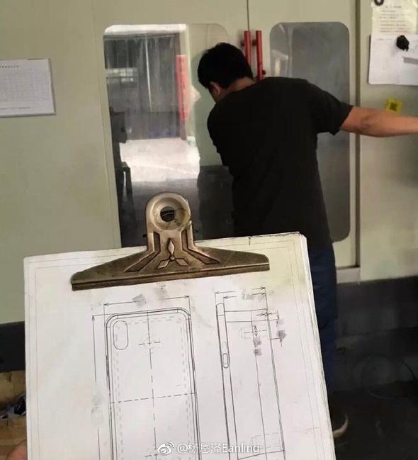 iPhone 7s ve 7s Plus modelini inceleyecek olursak, iPhone 7s Plus bir nceki modelde olduu gibi yatay ekilde konumlandrlm ift kamera ile karmza kacak. iPhone 7s'de ise bir deiiklik olmayacak.