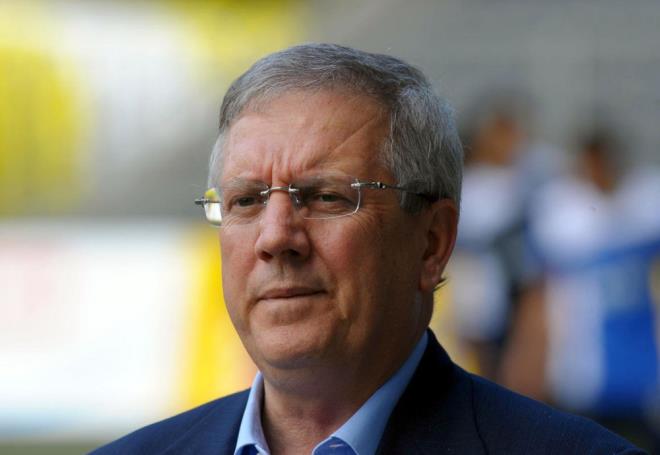 AZZ YILDIRIM<p>  Zorluklarla boua boua &#8216;Zor Adam&#8217;a dnenlerden. Kolay i hi sevmiyor. Zoru seiyor, bu arada etrafn da ok fena zorluyor