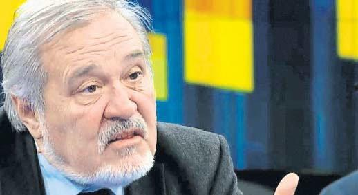 PROF. DR. LBER ORTAYLI  ok zorlu bir &#8216;Zor Adam&#8217;. Kolay beenmiyor, beenmedi mi de laf esirgemiyor. Ve fakat byle hoca bu lkeye zor geliyor.