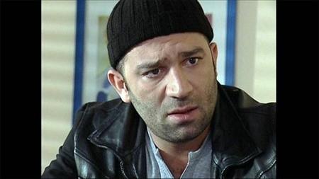 u sralar vaktinin ounu 'Baba Sahne'ye ayran evket oruh gerek hayatta ise bir kz babas.