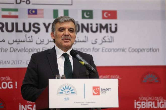 Bu konferansn ardndan gerekletirilen hazrlk almalar mahiyetindeki  Komisyon ve iki Dileri Bakanlar Konseyi toplantsn mteakip, 15 Haziran 1997 tarihinde stanbul'da yaplan Devlet/Hkmet Bakanlar Zirvesi ile D-8 resmen kurulmutur.