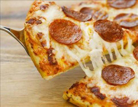 Tavuk kemikleri tlp salama katlyor.