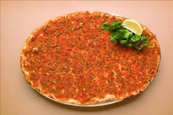 Ya ve kemik klnden lahmacun yaplyor.