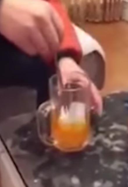 ierisine havlu kat ekleyin ve srekli kartrn.