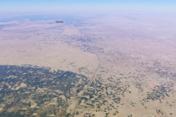 Trkiye-Suriye snr ve uzakta Ceylanpnar kenti