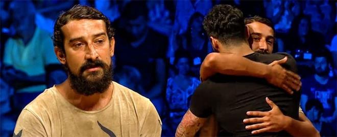 Survivor 2017'nin 21 Haziran aramba akam Kuzey Kbrs yar final canl yaynnda yar finale kalma baars gsteren Serhat Akn, yarma boyunca tartma yaad Eser West'ten zr diledi. Eser West ise konuma sras kendisine geldiinde Serhat Akn'n jestine karlk verdi.