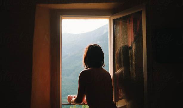 9.Iktsuarpok: Eskimo dilinde, sabrszlk ve beklenti arasndaki bir ruh hali iinde srekli birinin gelip gelmediini kontrol etme halini anlatyor.