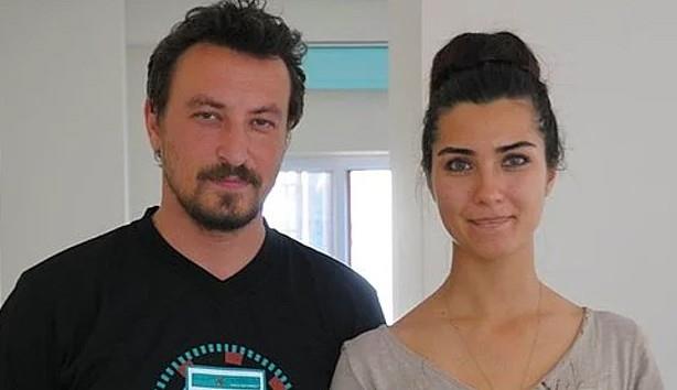 Tuba Bykstn & Onur Saylak: 6 yl nce evlenen oyuncu Tuba Bykstn ve ei Onur Saylak iin srekli gndeme gelen boanma haberleri bu kez doru kt ve ift Haziran aynn banda 6 yllk evliliklerini noktalad.