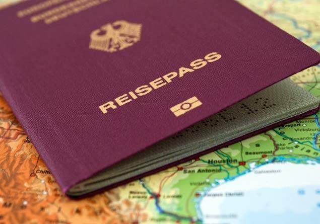 Vizesiz seyahat sunma oran, yurtdnda yaanmas durumunda salanan kolaylklar gibi kriterleri baz alarak dnyann en iyi 10 pasaportu belirlendi. te Nomad Capitalist'in hazrlad rapora gre en deerli pasaportlar...