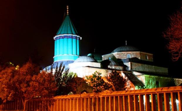 Yrrken bamn yerde olmas sizi rahatsz etmesin. Benim tek derdim; yere den edebinize taklmamak.