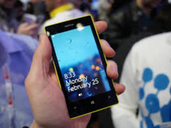 2013- Nokia Lumia 520