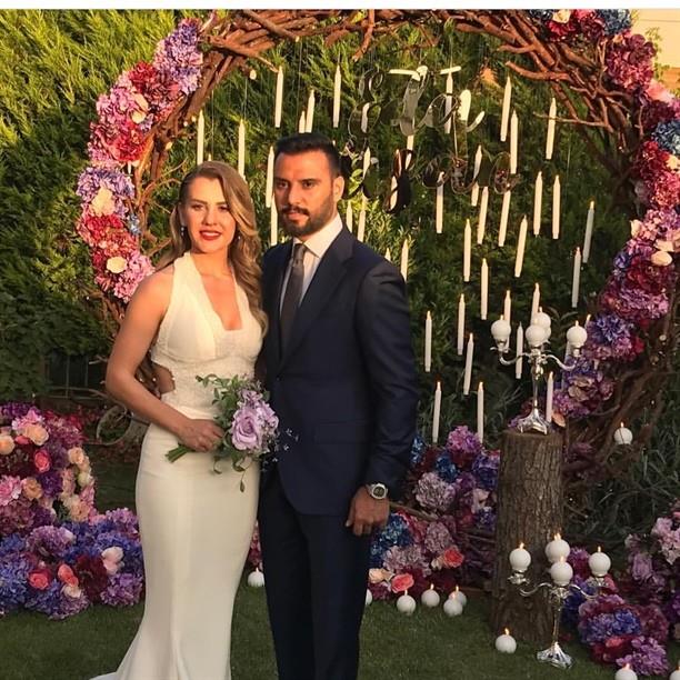 Alian'n yakn dostu ala kel, "Can yoldam benim dostum, arkadam, kardeim, partnerim, gudum bir mr dnyalar gzeli Eda'mzla mutlu olman yrekten diliyorum... Seni deil artk sizi ok seviyorum diyeceim. nki siz artk birsiniz. Hep mutlu olun ve hep bugnk gibi bakn birbirinize..." derken,