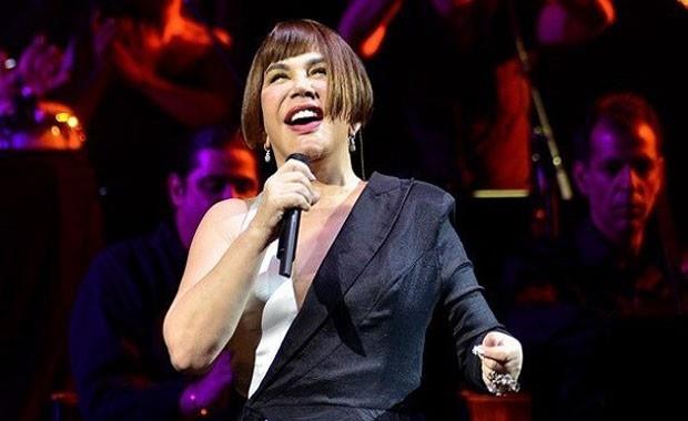 SEZEN AKSU: Ege niversitesi Ziraat Fakltesi'nde okudu.