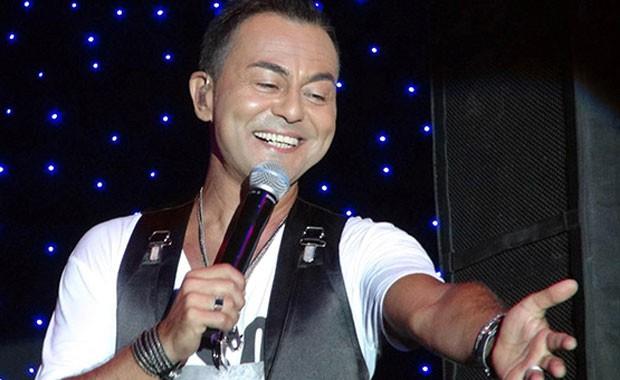 SERDAR ORTA: Bilkent niversitesi Amerikan Dili ve Edebiyat Blm'nde okudu.