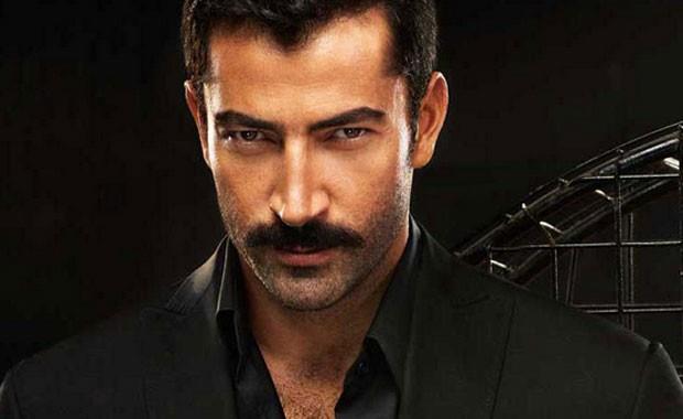 KENAN MRZAOLU: Yldz Teknik niversitesi Matematik Blm'nden mezun oldu.