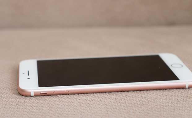 WiFi ak olduu srece WiFi'a da bal deilseniz telefonunuz srekli balanabilecei bir WiFi arayacak; bu da hem arjnzn daha hzl tkenmesine neden olacak, hem de telefonunuzu yok yere megul edecek.