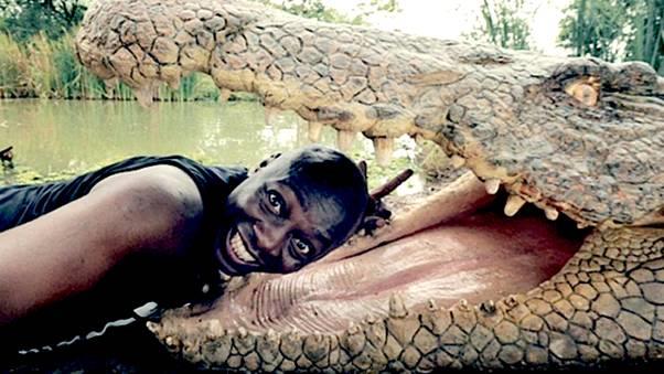 4) u an hepimiz "Bu photoshop olsun n&#8217;olur" diye umuyoruz deil mi?<p>Bu fotoraf photoshop deil, kurmaca deil, tam anlamyla gerek.