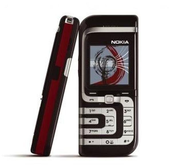 Nokia 7260-    2004 ylnda sata sunulan Nokia 7260'nn tasarm da sradyd.