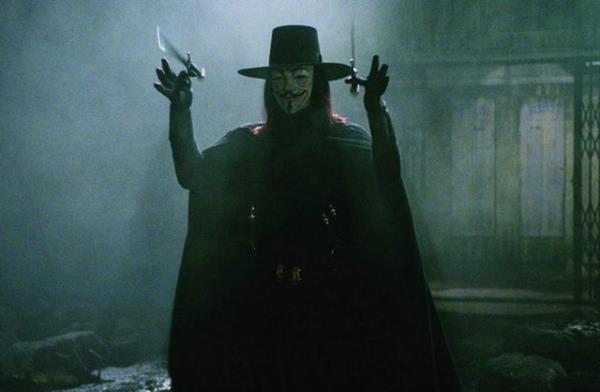 V For Vendetta "Kim olduğun, ne yaptığının yanında önemsizdir"