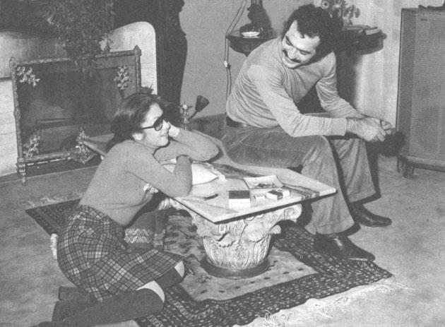 4. Hmeyra ile ksa sreli bir evlilik yaamt<p>Gazetecilik gemii de olan Fikret Hakan, Hmeyra ile evlenmi fakat bu birliktelik uzun srmemiti.