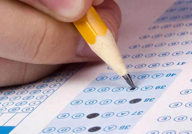 Byk maratonda sona yaklaan genlerin nnde gemesi gereken bir engel daha bulunuyor; Tercih dnemi...  <p>    niversite ve blm tercihi yapacak kiilerin tercihlerini yapmadan nce bilmesi ve dikkat etmesi gereken baz hayati noktalar bulunuyor.