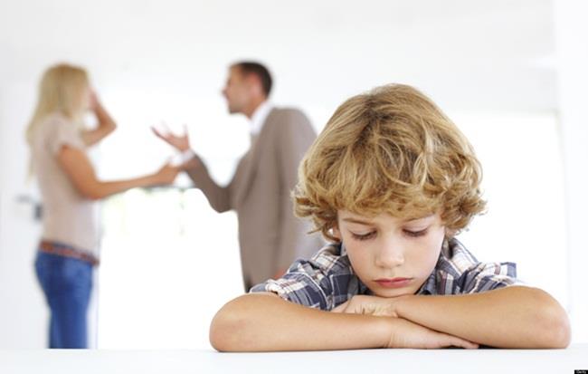 4. Anne ve babadan birinin alkol bamls olmas