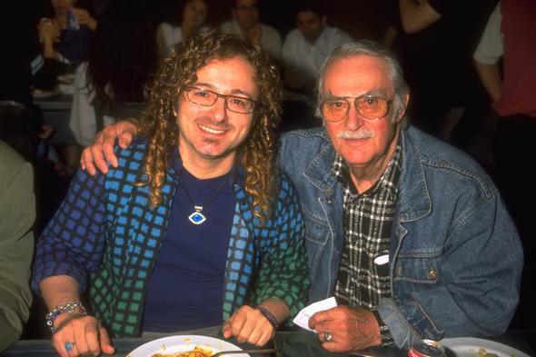 En byk pimanlnz ne?  <p>  - Hayatmn belli bir dnemini daha farkl deerlendirebilirdim. Bu kadar. Baka soru sorma bu konuyla ilgili...<p>    Babanzla ks olduunuz, sizi evlatlktan reddettii bile sylendi... in asl neydi?  <p>  - Benim iin sylenenlere kzmam ama Eref Kolak&#8217;a bunu yapmak bir ayptr. Asla byle bir ey yok. Eminim hl bunlara da inanlar var.