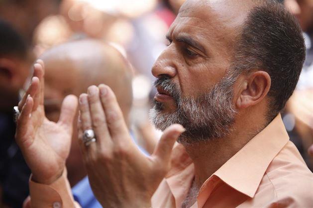 AFAD'n internet sitesinde yer alan bilgiye gre, saat 01.52'de 4,6 byklnde, saat 01.54'te 4,5 byklnde, saat 02.00'de 4,2 byklnde, saat 02.23'te ise 4,5 byklnde 4 art sarsnt daha meydana geldi.