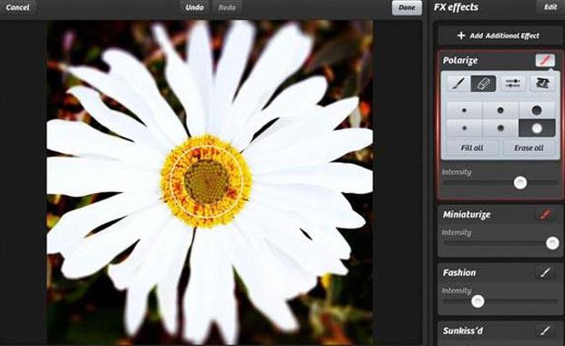 Camera+:   Fotoraflarnz iin mkemmel filtreler ve sonu olarak benzersiz fotoraflar elde etmek istiyorsanz, Camera+ tm bu dileklerinizi yerine getirmek iin iOS uygulama maazasnda sihrini konuturmay bekliyor.