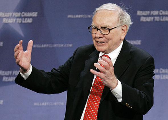 Berkshire Hathaway aslnda bir holding irketidir. Ayrca irket, birok tannm markalara sahip. stelik aralarnda Apple'n da bulunduu birok irkette hisse paylar var. irket, bnyesinde barndrd irketler sayesinde gelirine gelir katmakta zorlanmyor.