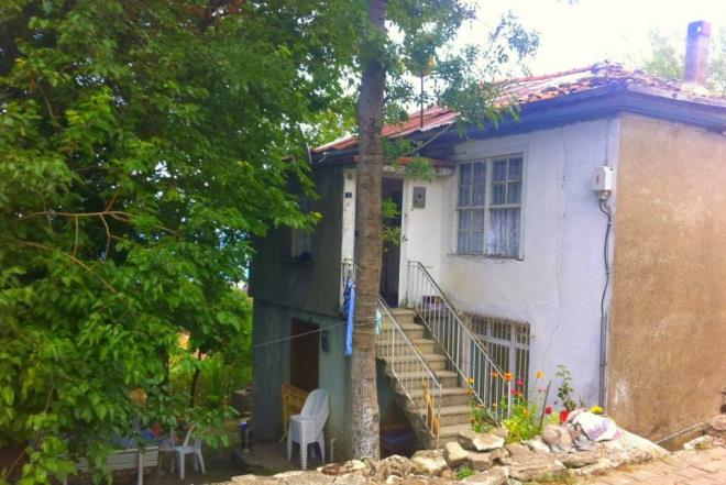 Perembe :<br>    Ordu'nun irin ilesi Perembe'nin bir tarafnda yeilin her tonunu grebileceiniz ormanlar yer alrken, dier tarafnda da masmavi denizi bulabilirsiniz. Bisiklet parkurlar ve yry yolalr ile ileyi kefedebilirsiniz. Tabi oraya kadar gitmiken balk yemeyi de ihmal etmeyin.