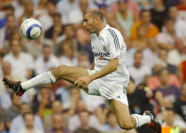 3-Zinedine Zidane: 75 milyon (Juventus - Real Madrid 2001)