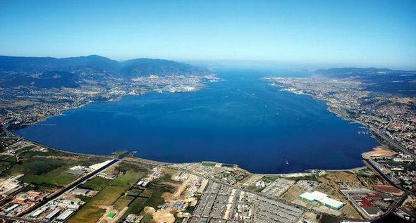 55-Aksaray<p>    Mutsuzlarn il nfusuna oran: 8,77<p>    54-Kocaeli<p>    Mutsuzlarn il nfusuna oran: 8,83