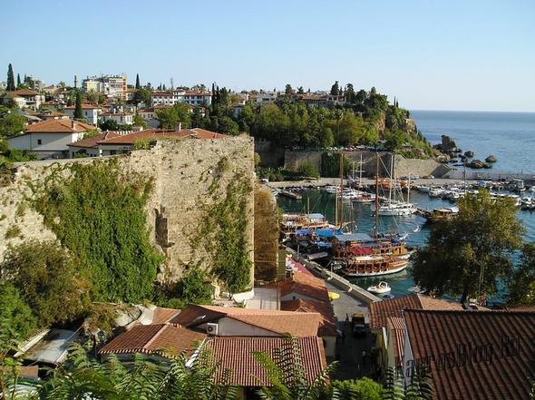 29-Sivas<p>    Mutsuzlarn il nfusuna oran: 11,4<p>    28-Antalya<p>    Mutsuzlarn il nfusuna oran: 11,7