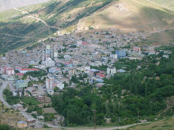 33-Siirt<p>    Mutsuzlarn il nfusuna oran: 10,93<p>    32-Karaman<p>    Mutsuzlarn il nfusuna oran: 10,99